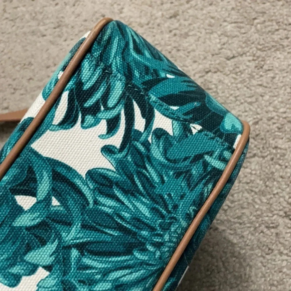 Isaac Mizrahi Bridgehampton Floral Printed Canvas Crossbody with leather trim - Picture 11 of 16